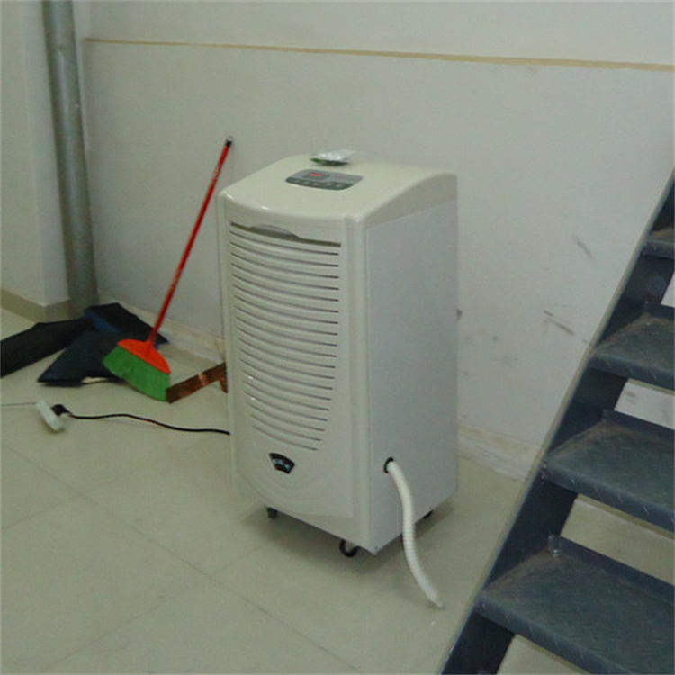 除湿机显示温度90度怎么办